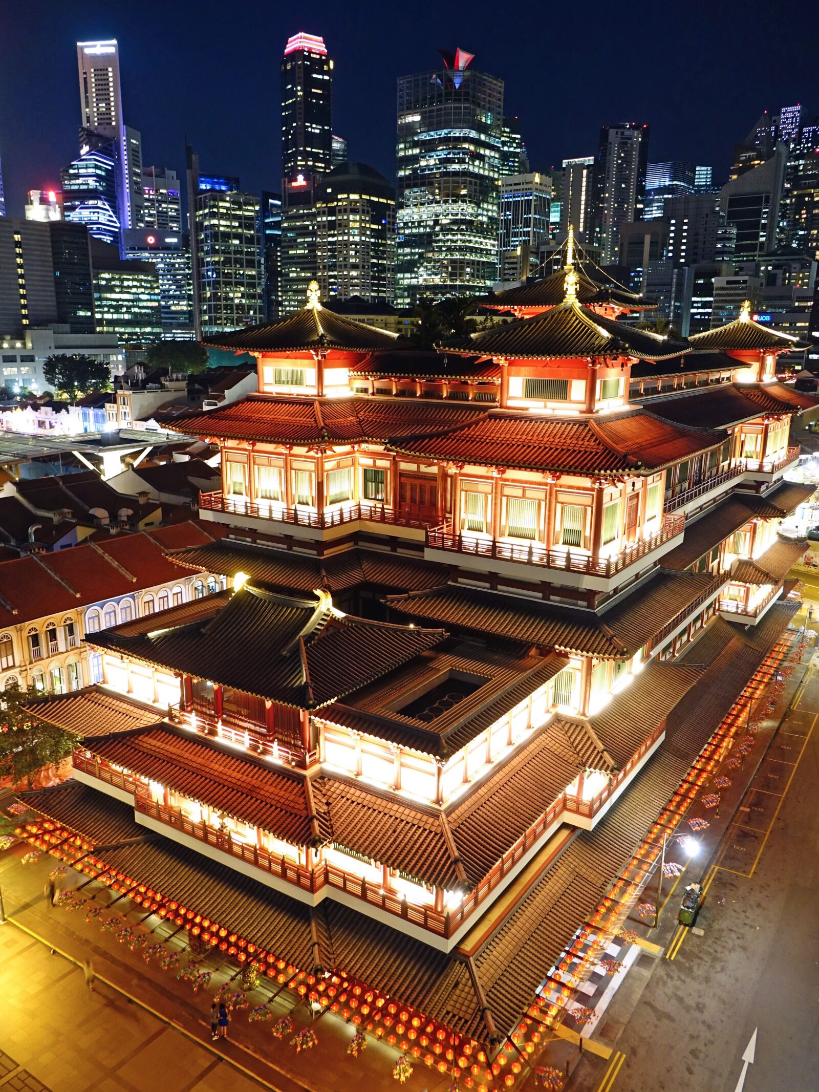 Sony Cyber-shot DSC-RX10 sample photo. Buddha tooth relic temple photography