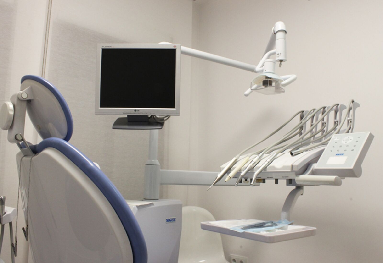 Canon EOS 1100D (EOS Rebel T3 / EOS Kiss X50) sample photo. Dental, teeth, dentist photography