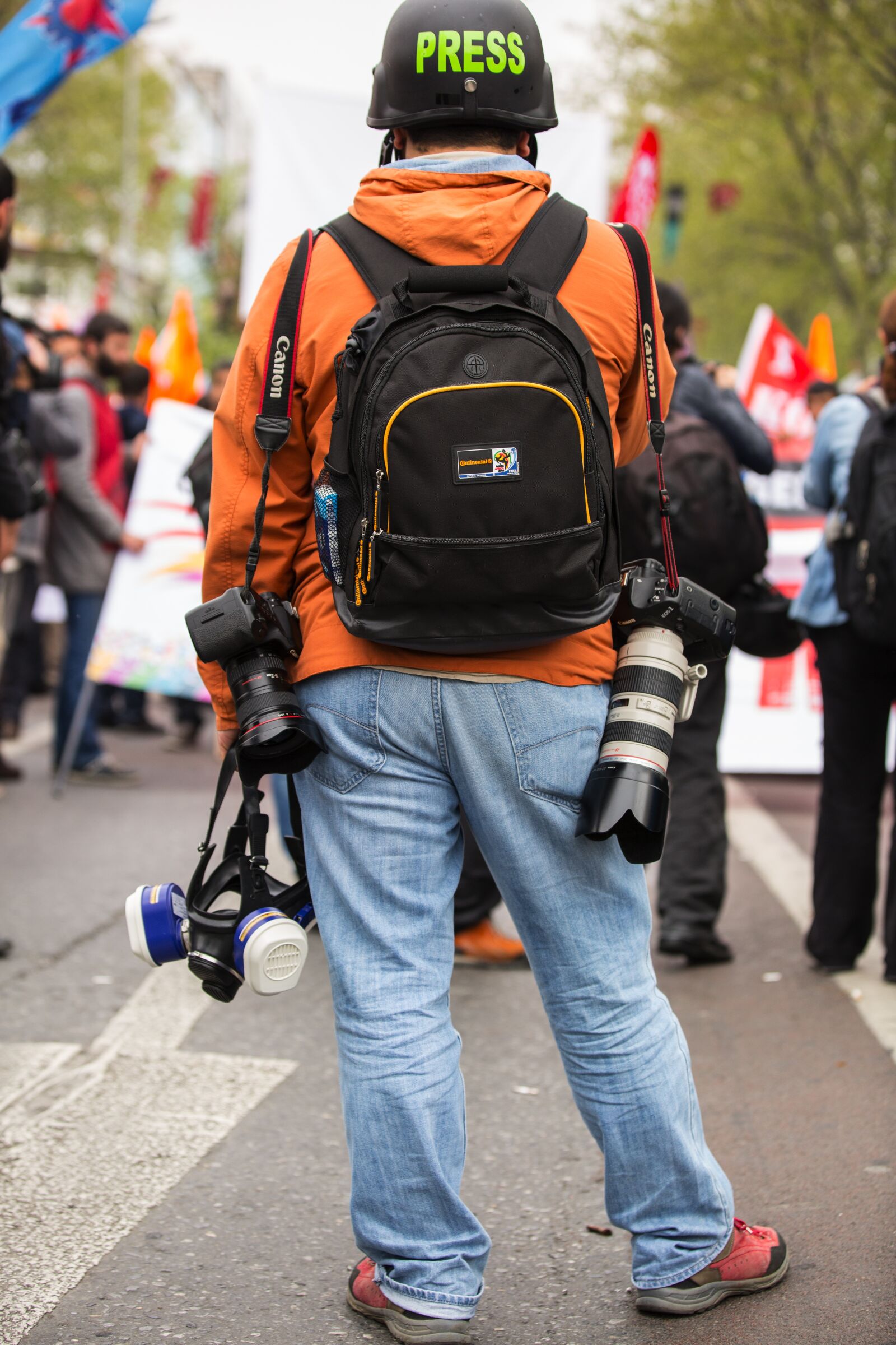 Canon EOS 5D Mark III sample photo. Press, journalist, attack photography
