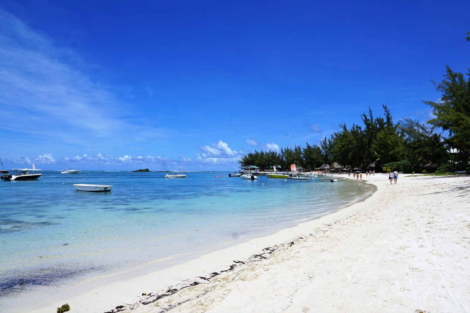 Sony ILCA-77M2 + Sony DT 16-50mm F2.8 SSM sample photo. Mauritius, island, beach photography