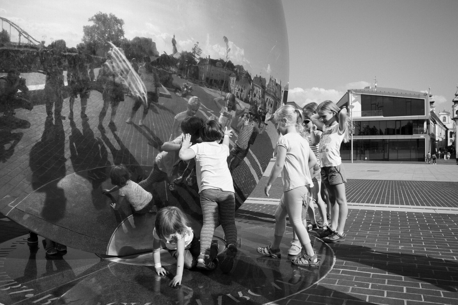 Nikon D3200 sample photo. Black, white, mirror photography