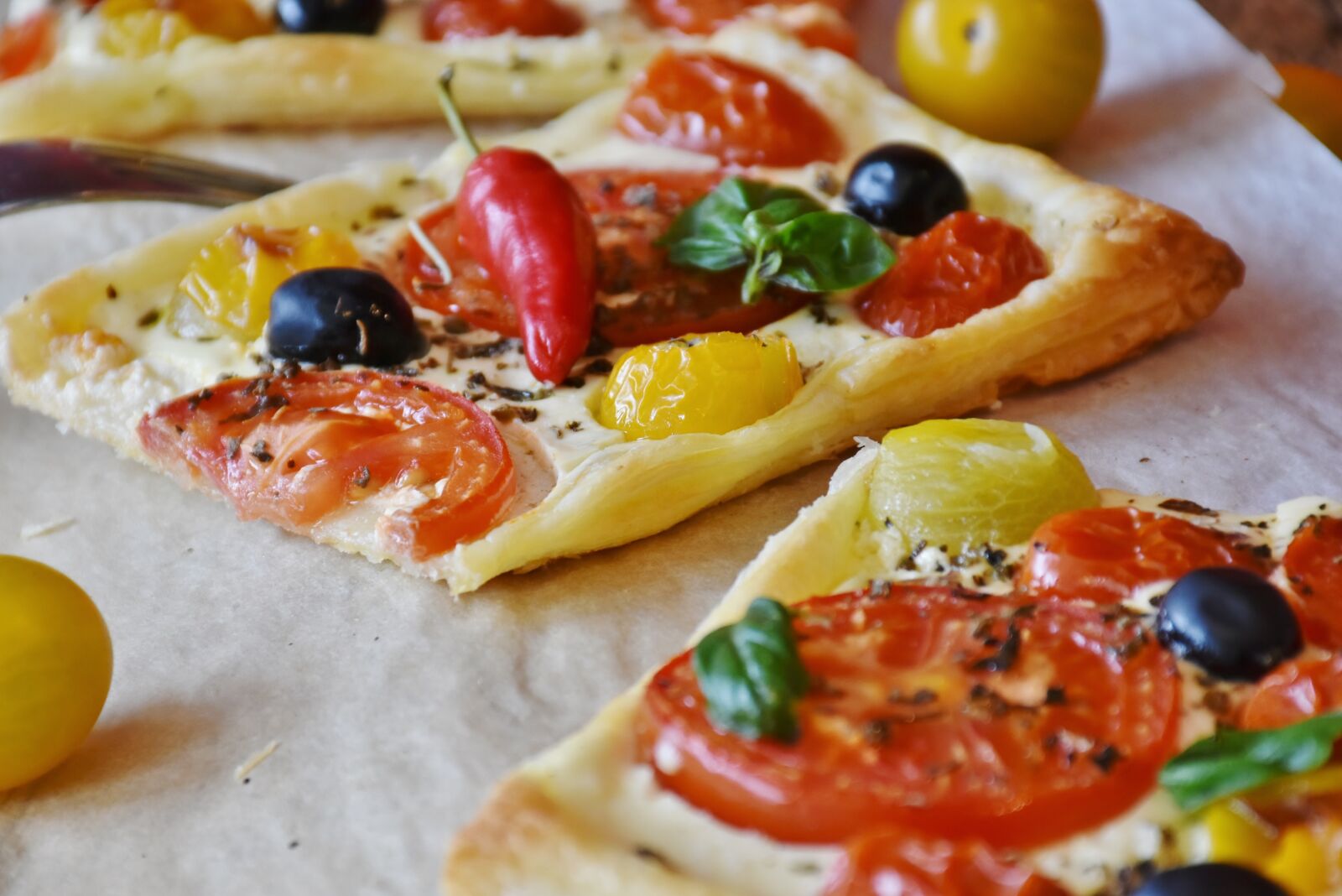 Nikon D7200 sample photo. Tomatoes, tomato quiche, red photography