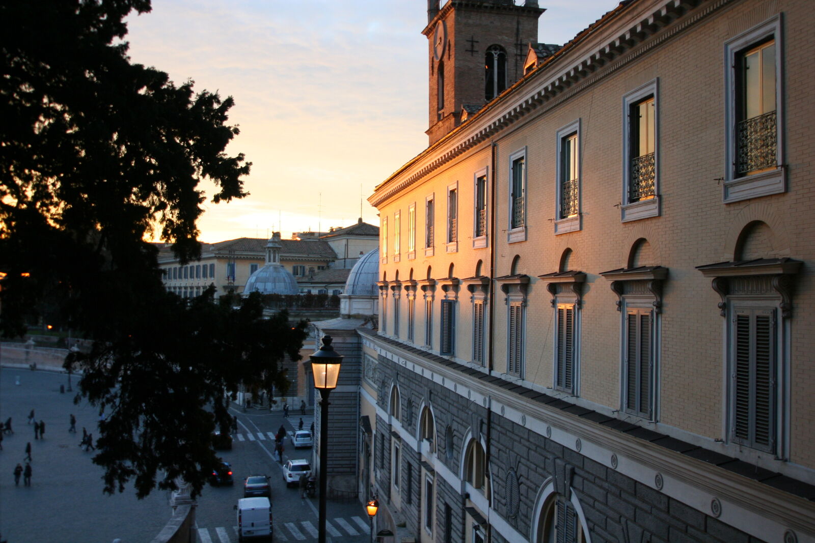 Canon EOS 350D (EOS Digital Rebel XT / EOS Kiss Digital N) sample photo. Building, rome, sunset photography