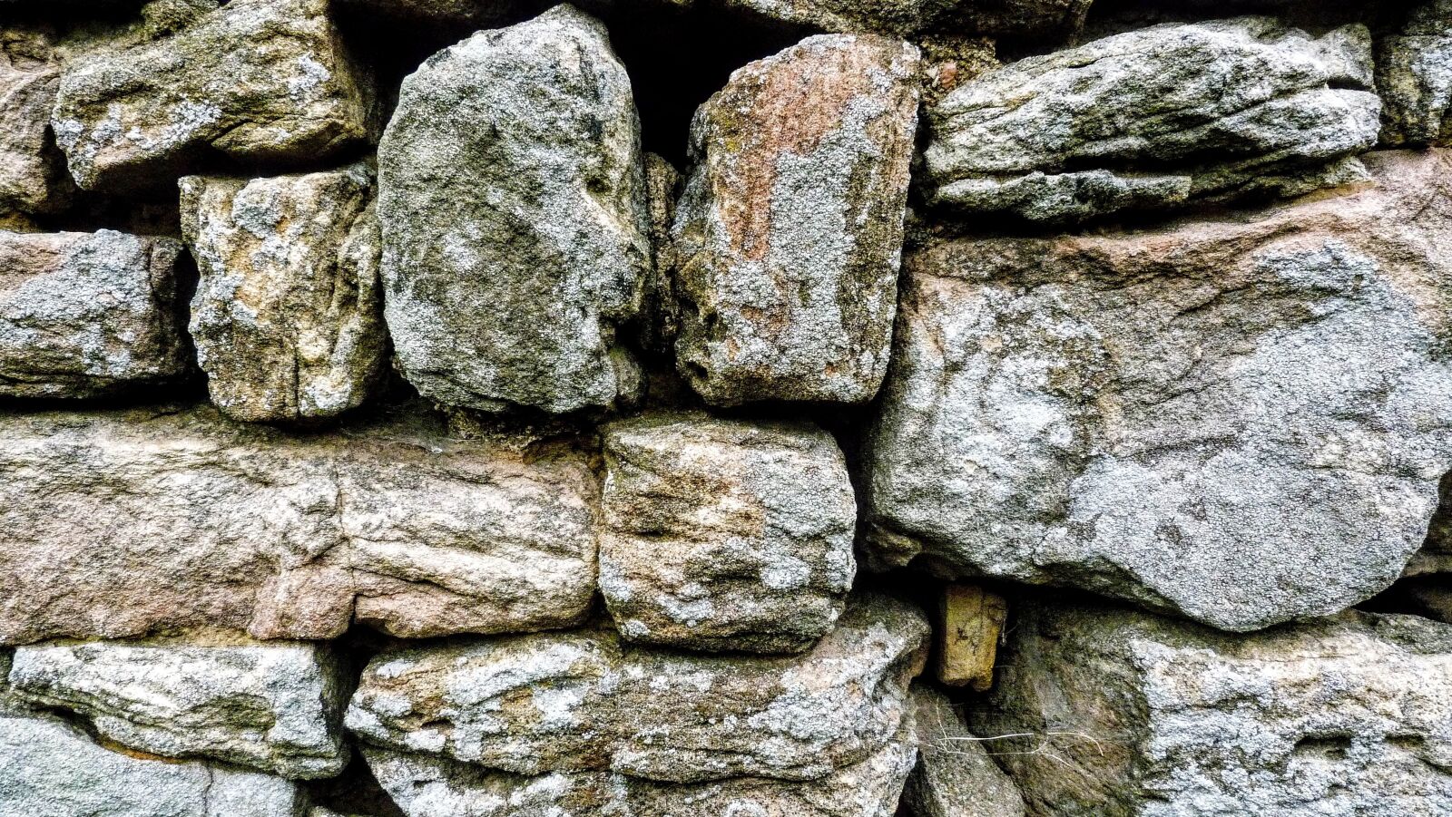 Panasonic Lumix DMC-FZ40 (Lumix DMC-FZ45) sample photo. Wall, masonry, drywall photography