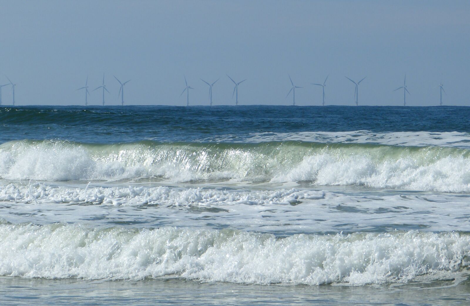 Panasonic Lumix DMC-FZ150 sample photo. Sea, wave, north sea photography