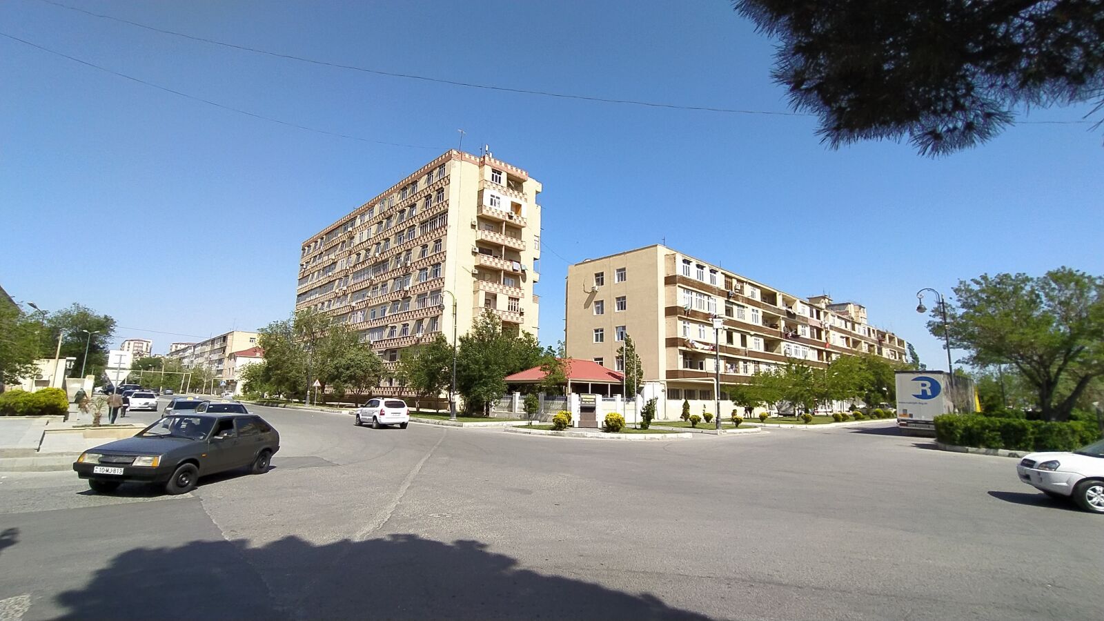 Xiaomi Redmi Note 8 sample photo. Town, city, architecture photography