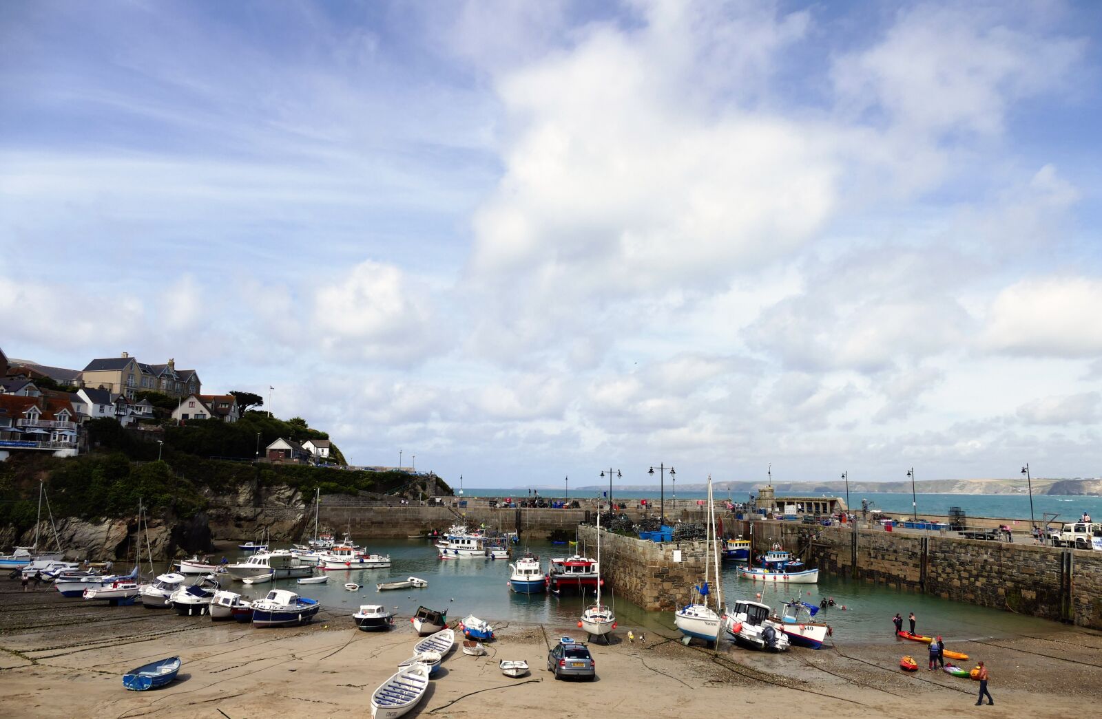 Panasonic Lumix DMC-FZ1000 sample photo. Newquay, cornwall, england photography