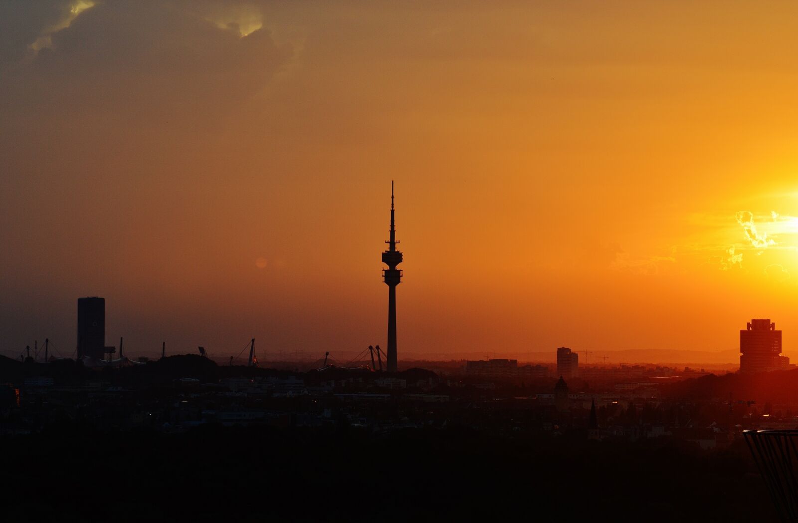 Nikon D3200 sample photo. Sunset, munich, tv tower photography
