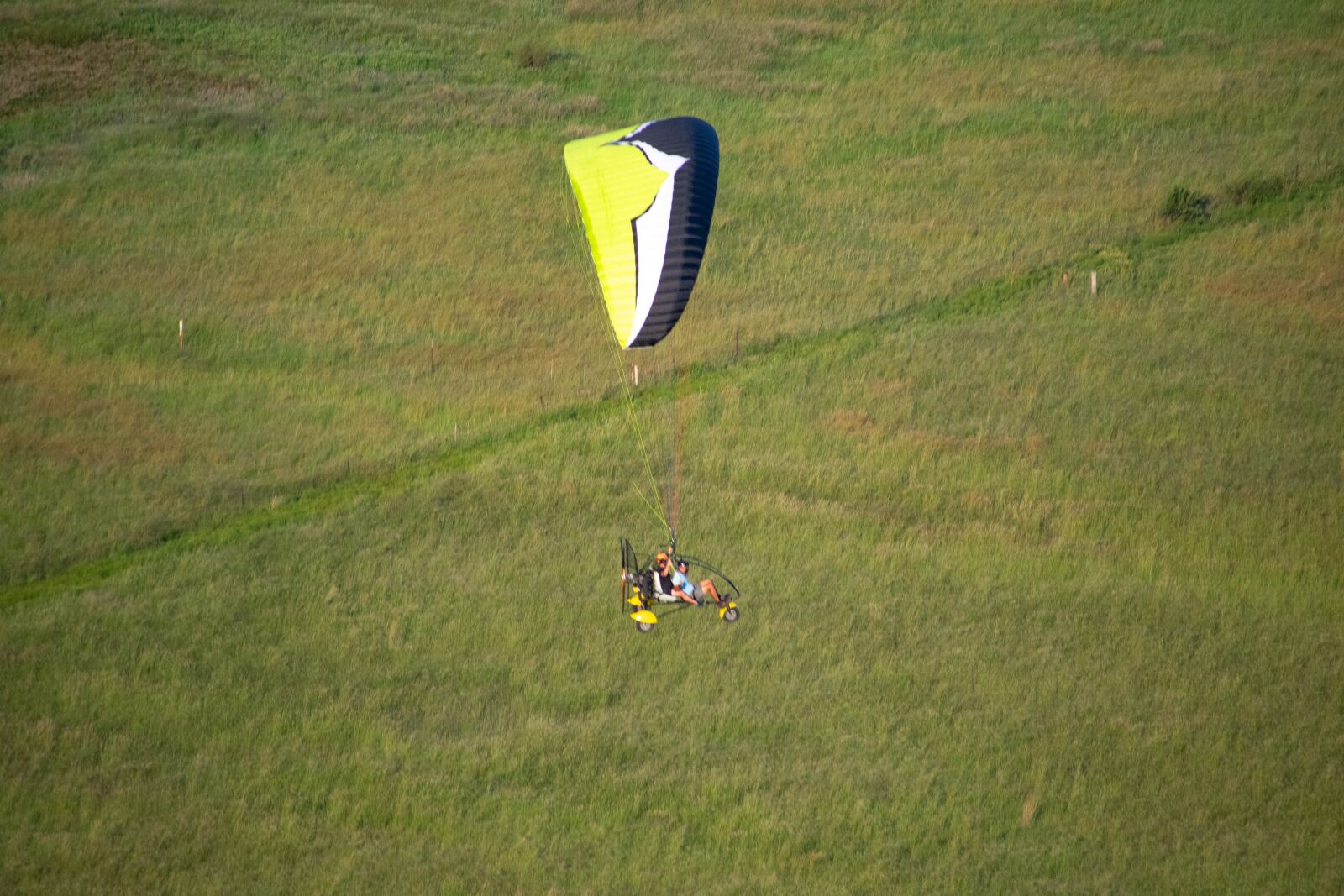 Nikon D3400 sample photo. Paramotor, flight, paragliding photography