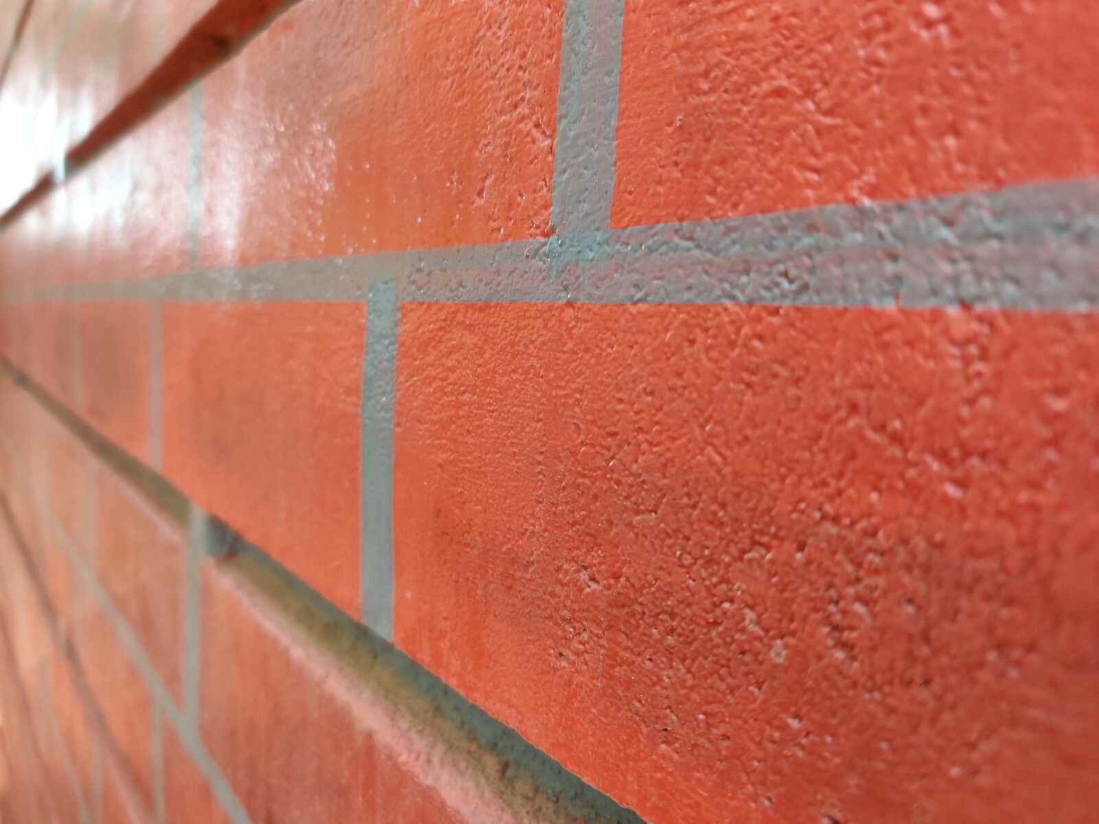 OnePlus HD1901 sample photo. Wall, painting, floor photography