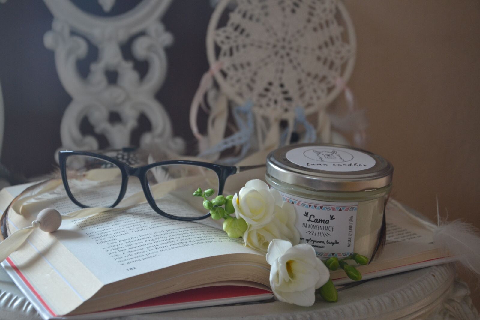 Nikon D3100 sample photo. Candles, flowers, boho photography