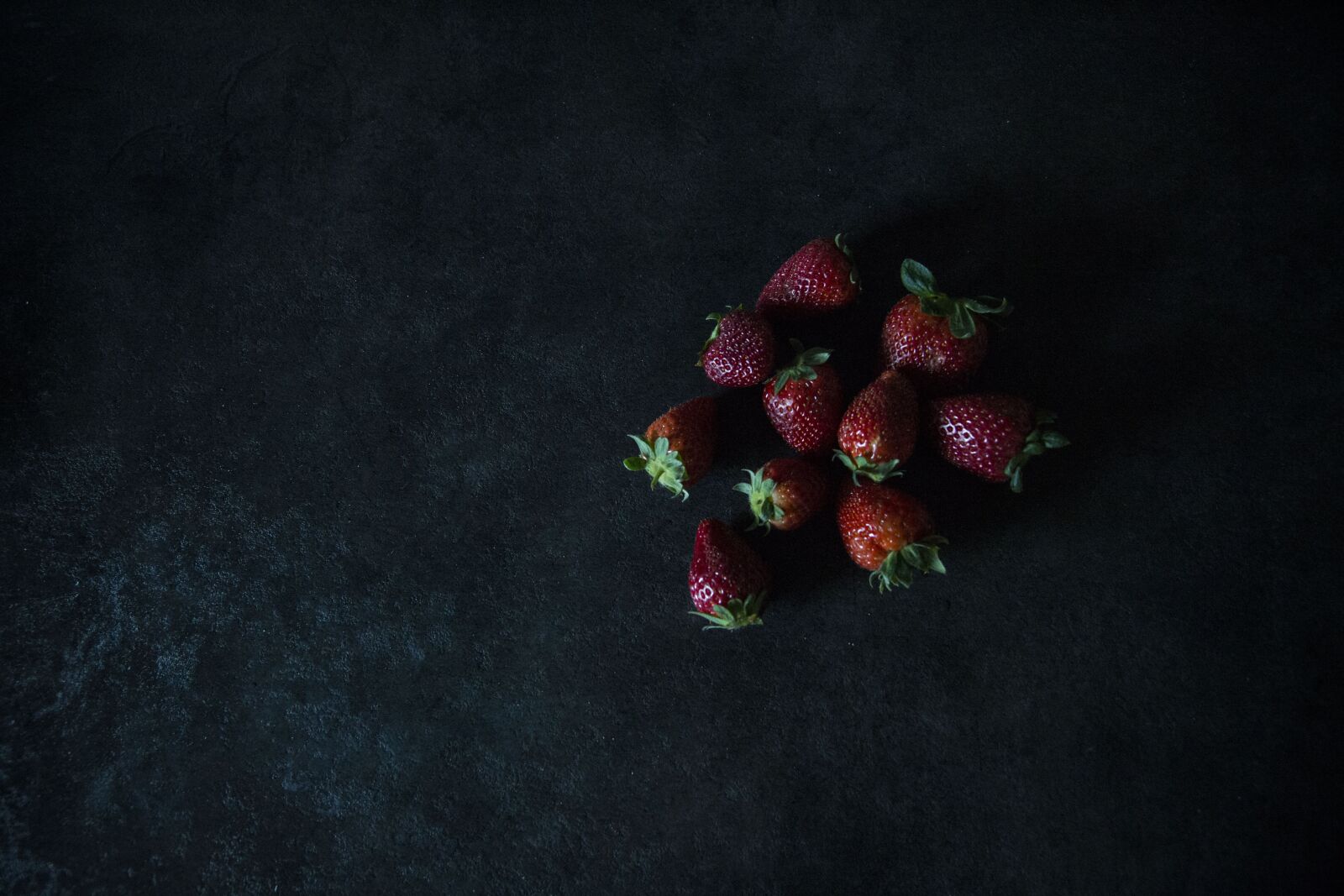 Canon EOS 5D Mark III sample photo. Strawberry, black, red photography