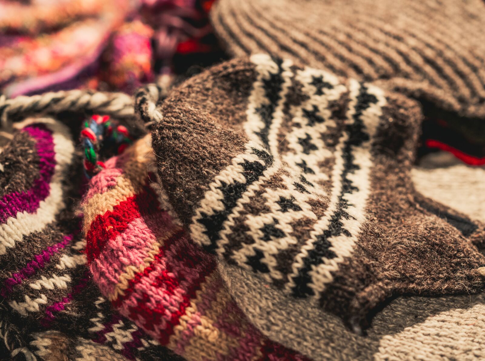 Sony FE 85mm F1.4 GM sample photo. Cap, heat, winter photography
