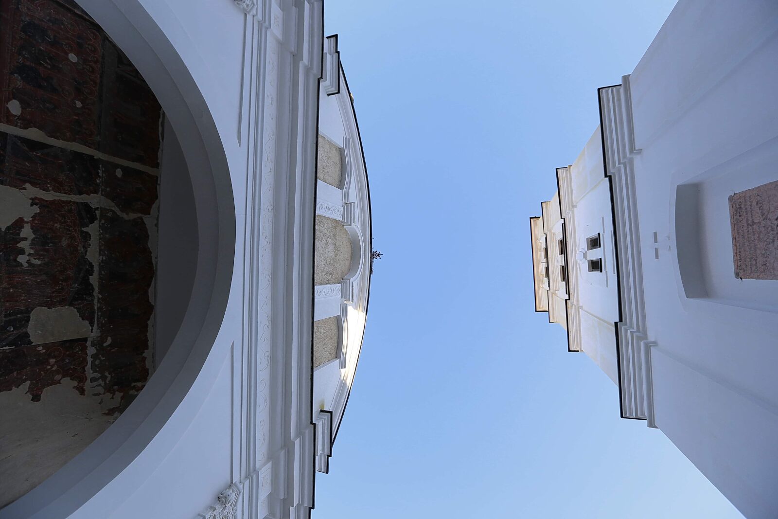 Canon EF 16-35mm F2.8L II USM sample photo. Tall, perspective, church, blue photography