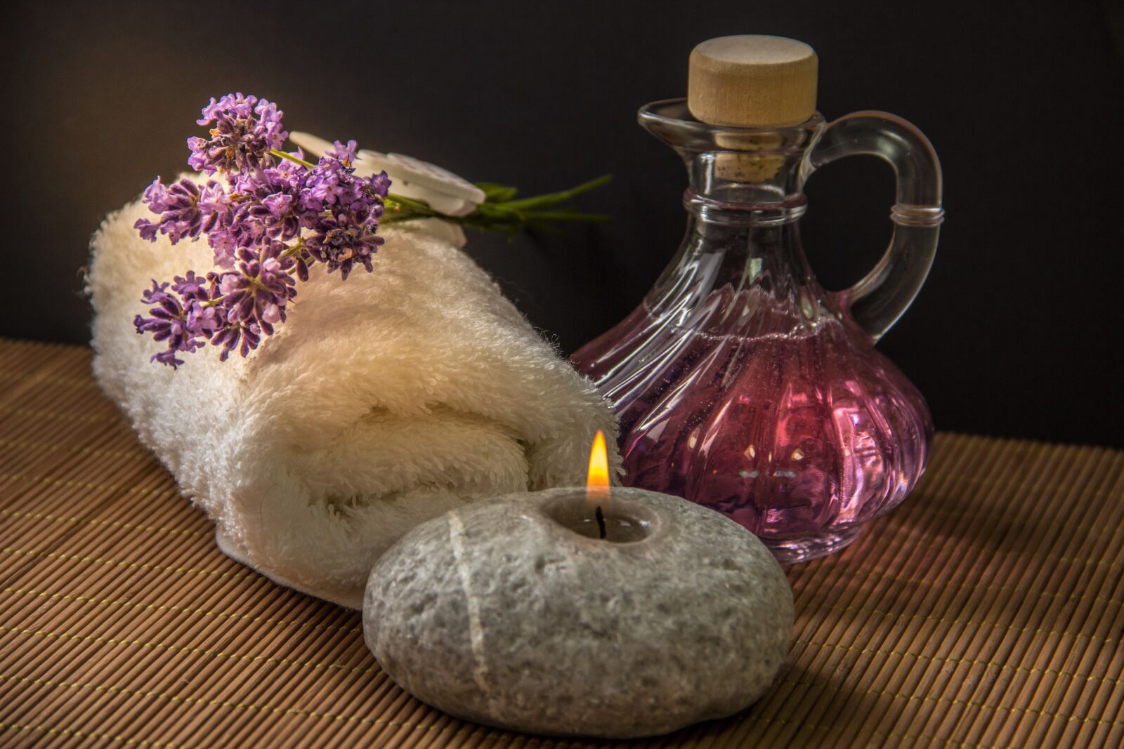 Canon EOS 600D (Rebel EOS T3i / EOS Kiss X5) sample photo. Wellness, carafe, purple photography