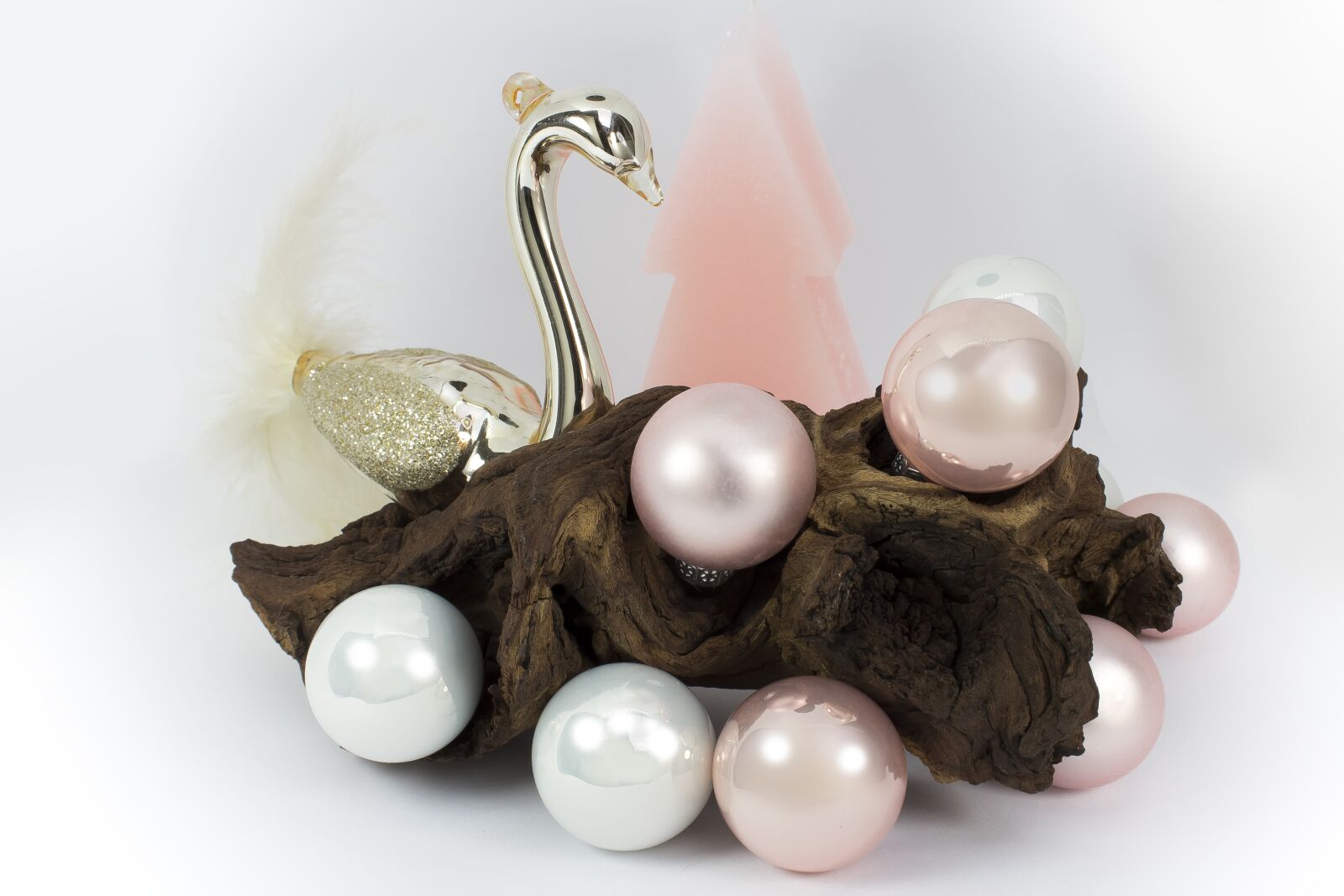 Canon EOS 1300D (EOS Rebel T6 / EOS Kiss X80) sample photo. Christmas ornament, swan, glass photography