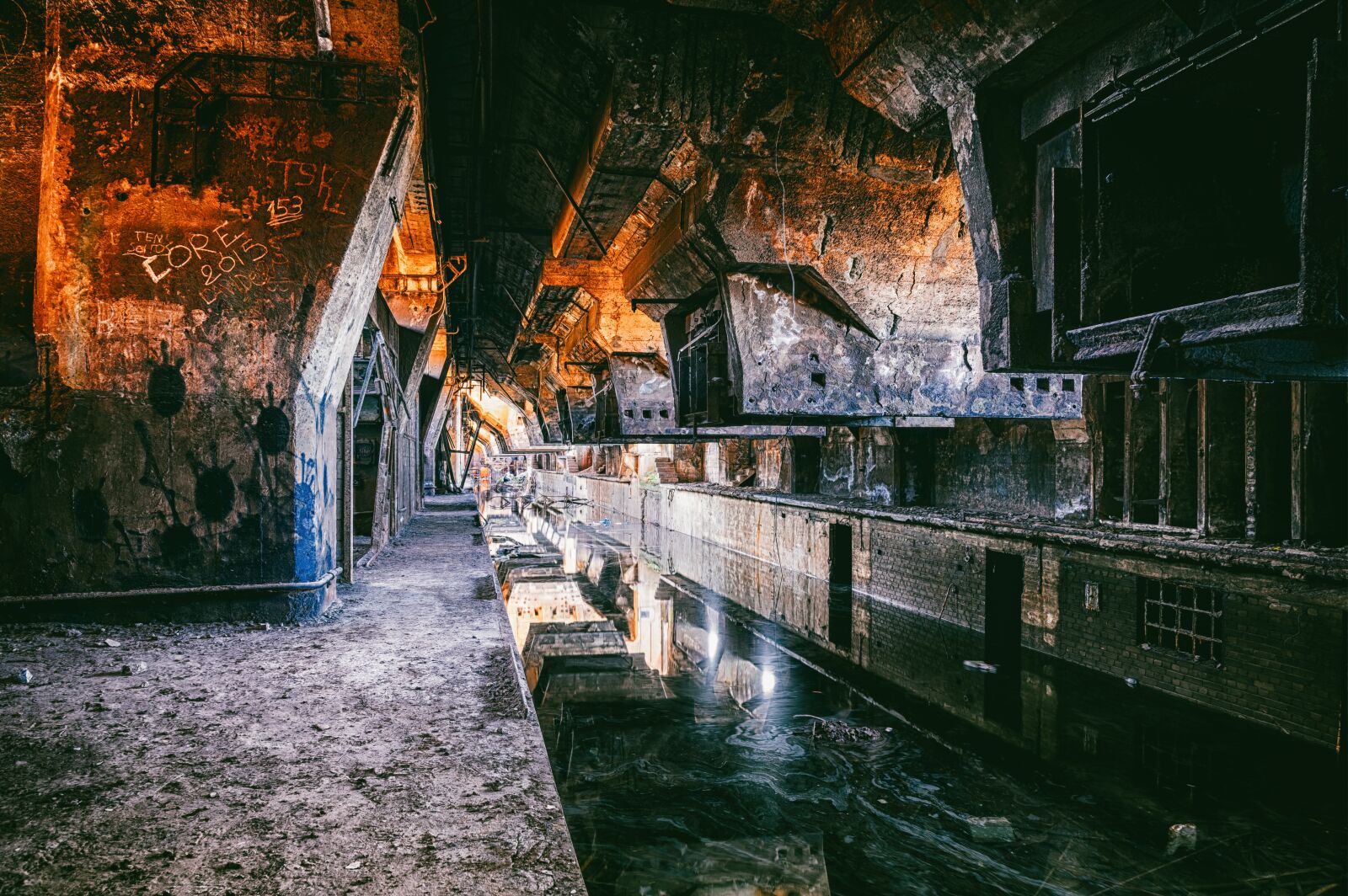 Nikon Z6 sample photo. Abandoned places, factory, hall photography