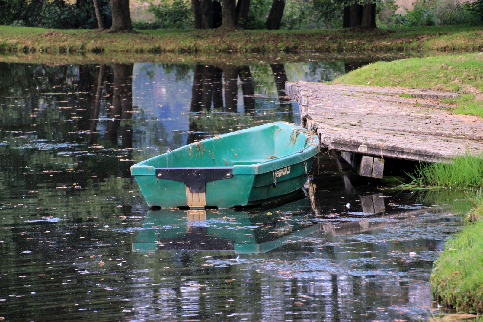 Canon EOS 650D (EOS Rebel T4i / EOS Kiss X6i) sample photo. Lake, boat, water photography