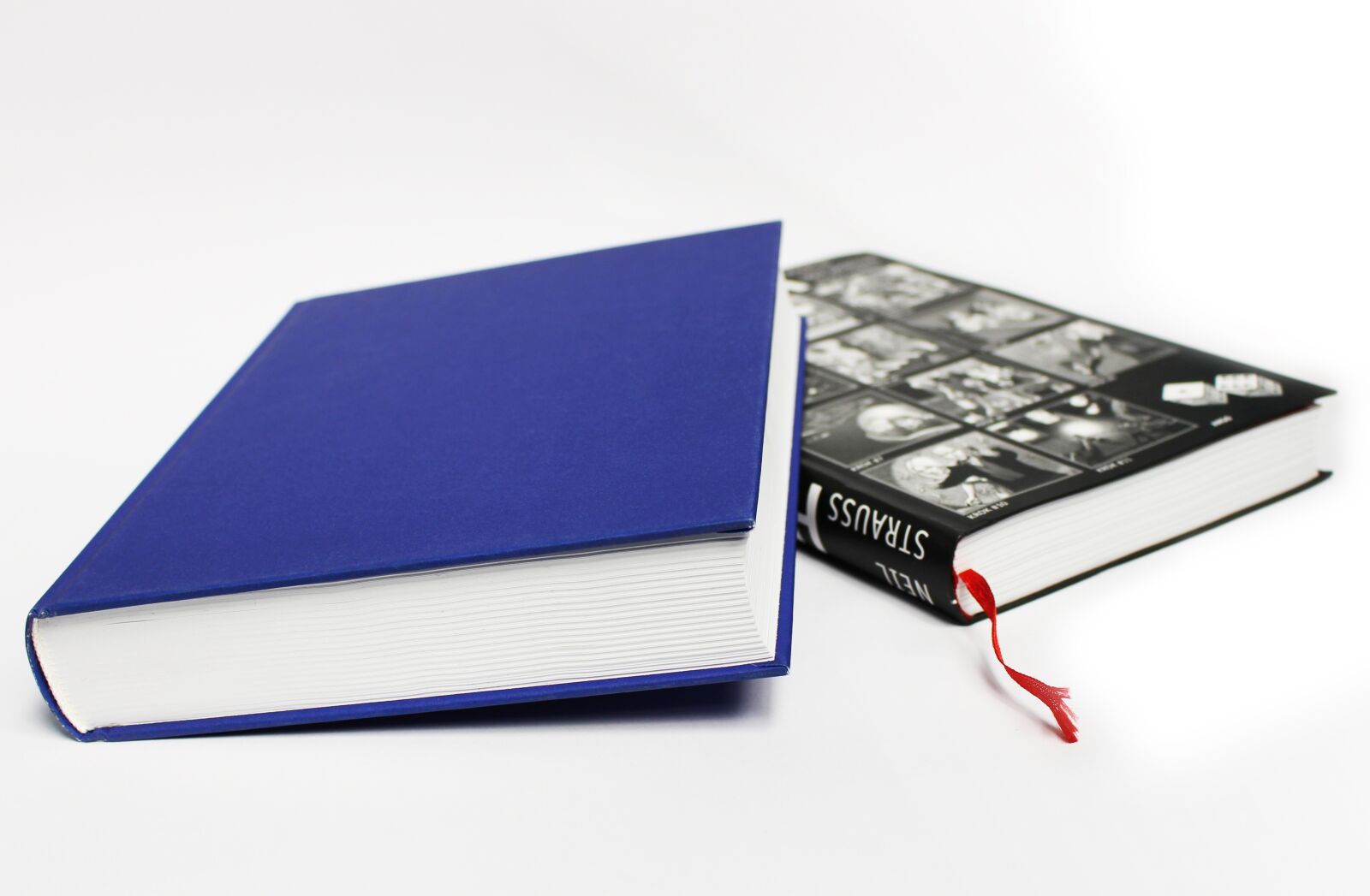 Canon EOS 100D (EOS Rebel SL1 / EOS Kiss X7) sample photo. Books, book, reading photography