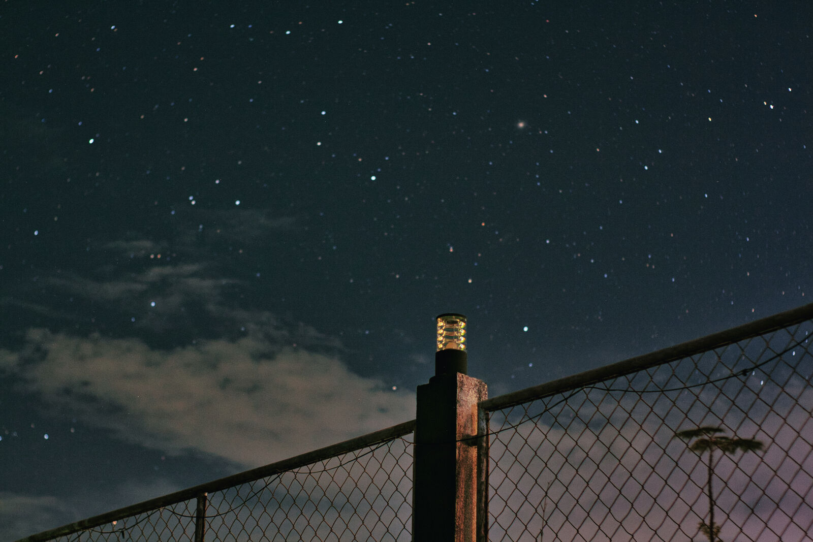 Canon EOS 1000D (EOS Digital Rebel XS / EOS Kiss F) sample photo. Classy night sky on photography