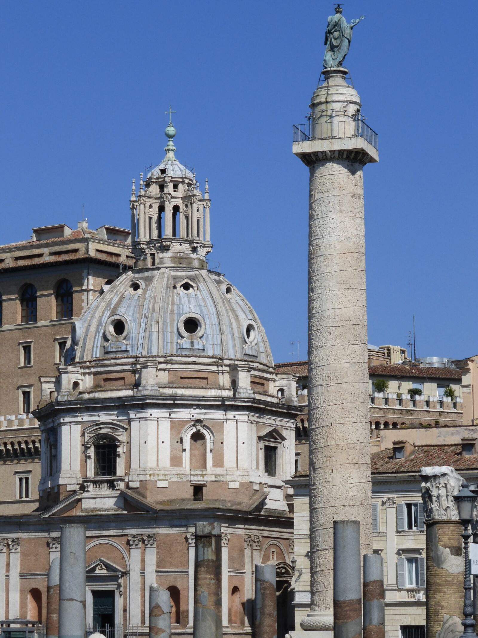 Panasonic Lumix DMC-ZS25 (Lumix DMC-TZ35) sample photo. Rome, forum, ruins photography