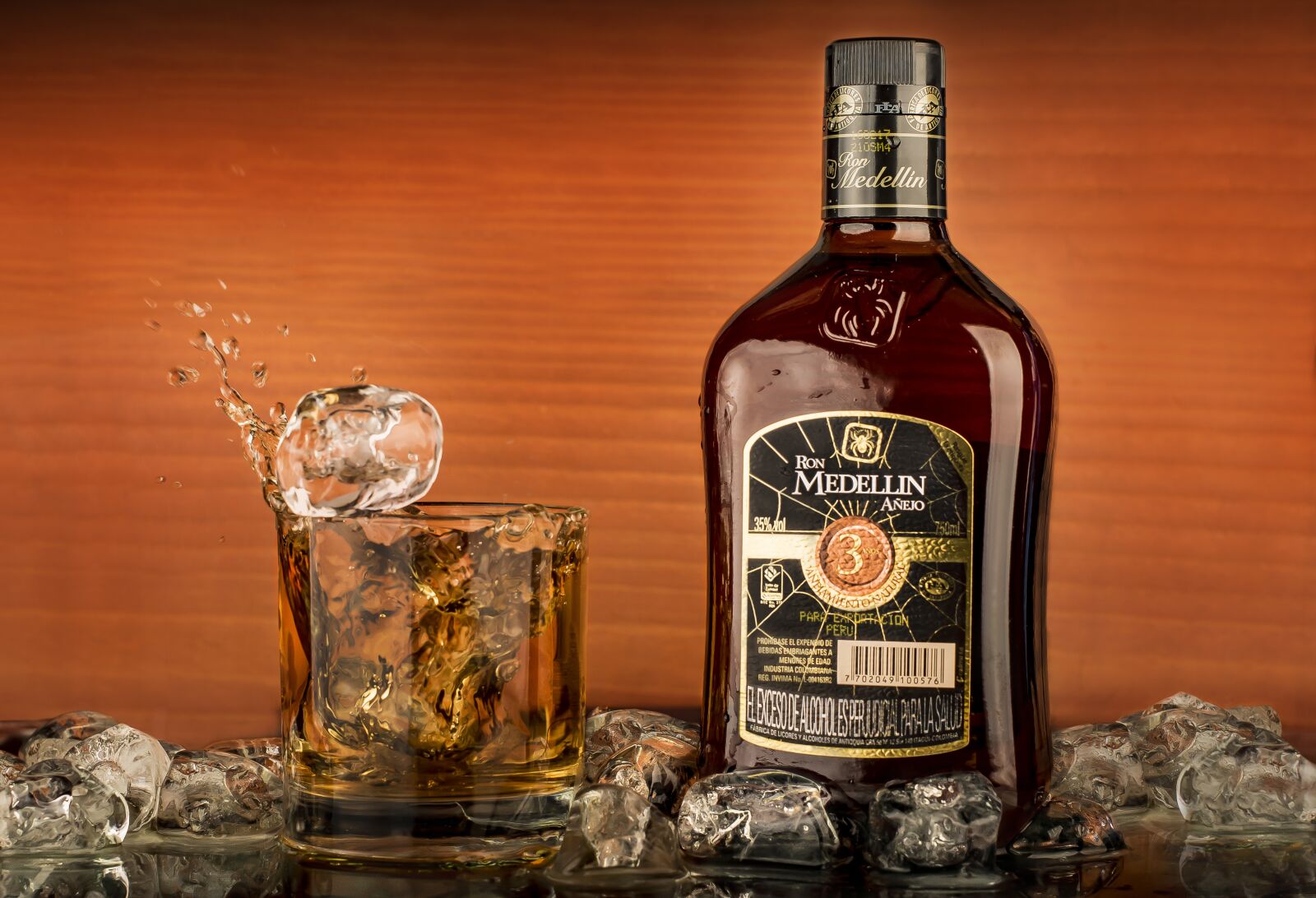 Nikon D3300 sample photo. Drink, alcoholic beverage, bottle photography