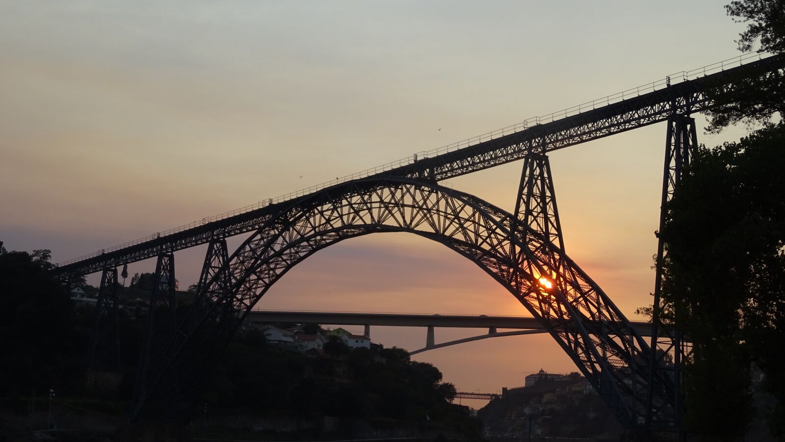 Sony DSC-HX60 sample photo. Bridge, no person, sky photography