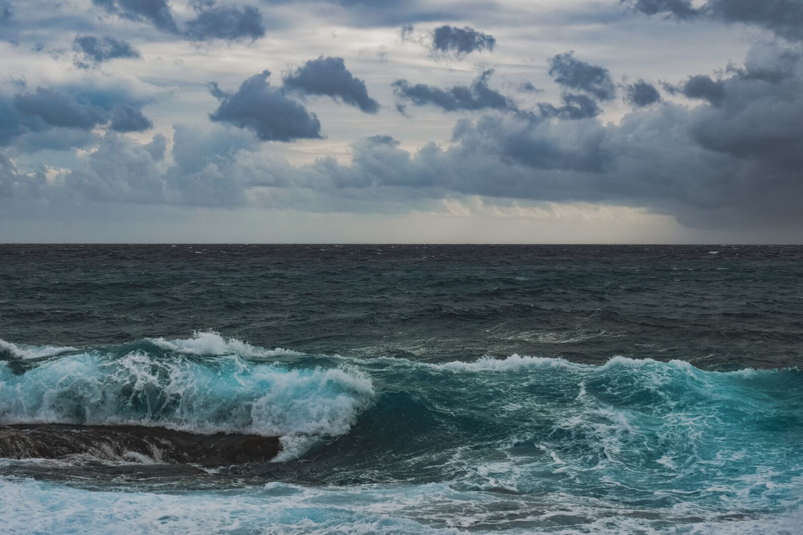 Nikon D3300 sample photo. Rocky coast, sea, wave photography