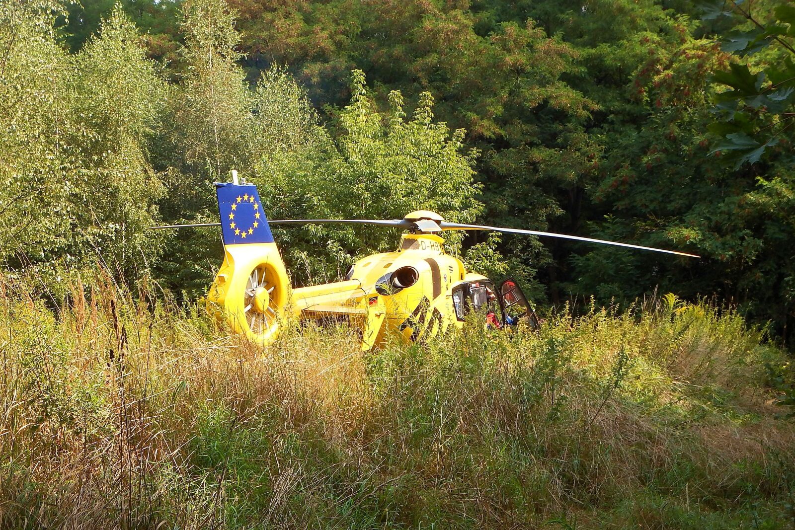 Fujifilm FinePix SL1000 sample photo. Helicopter, rescue, adac air photography