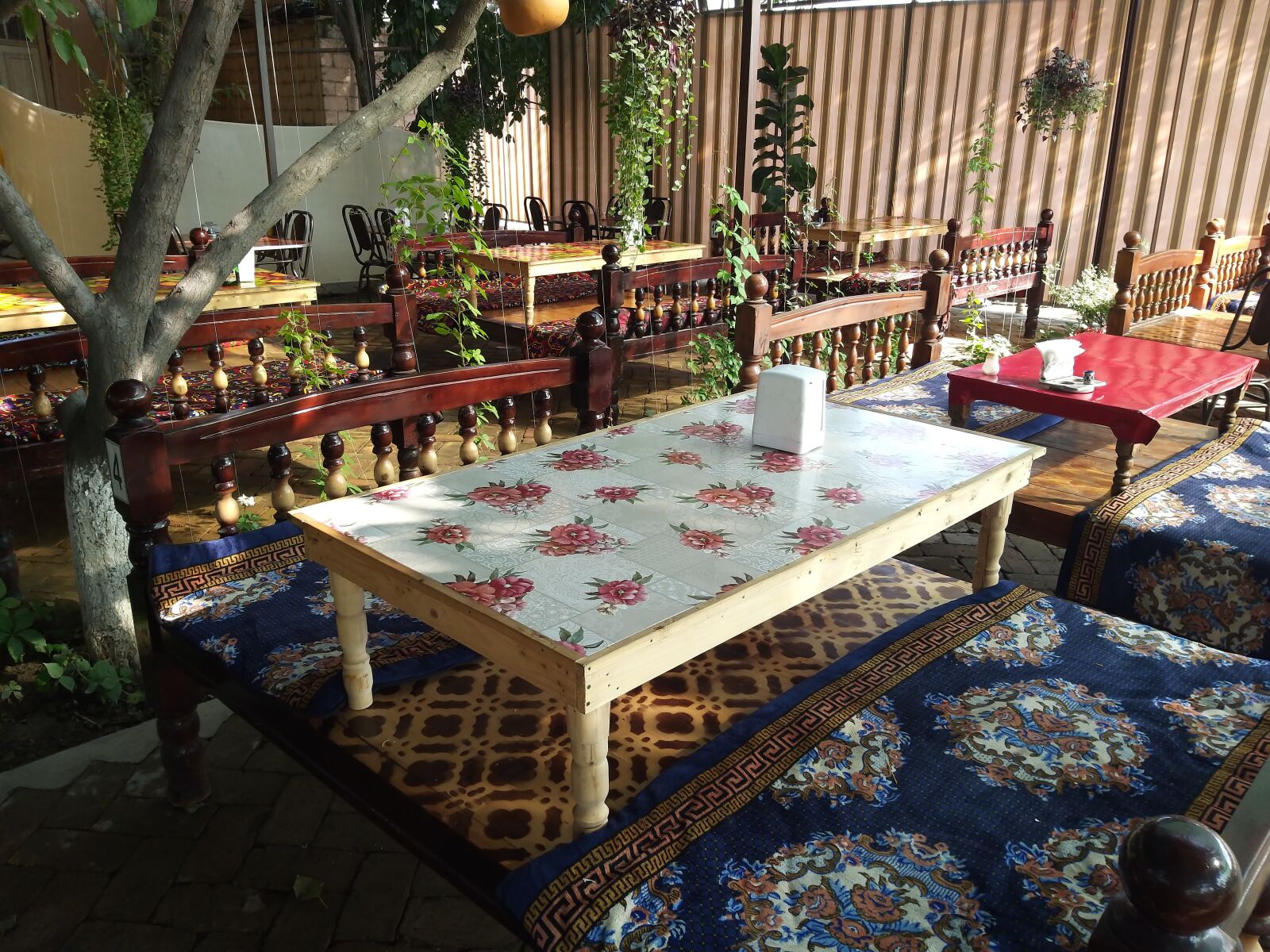 Samsung Galaxy A9 (2018) sample photo. Table, food, uz photography
