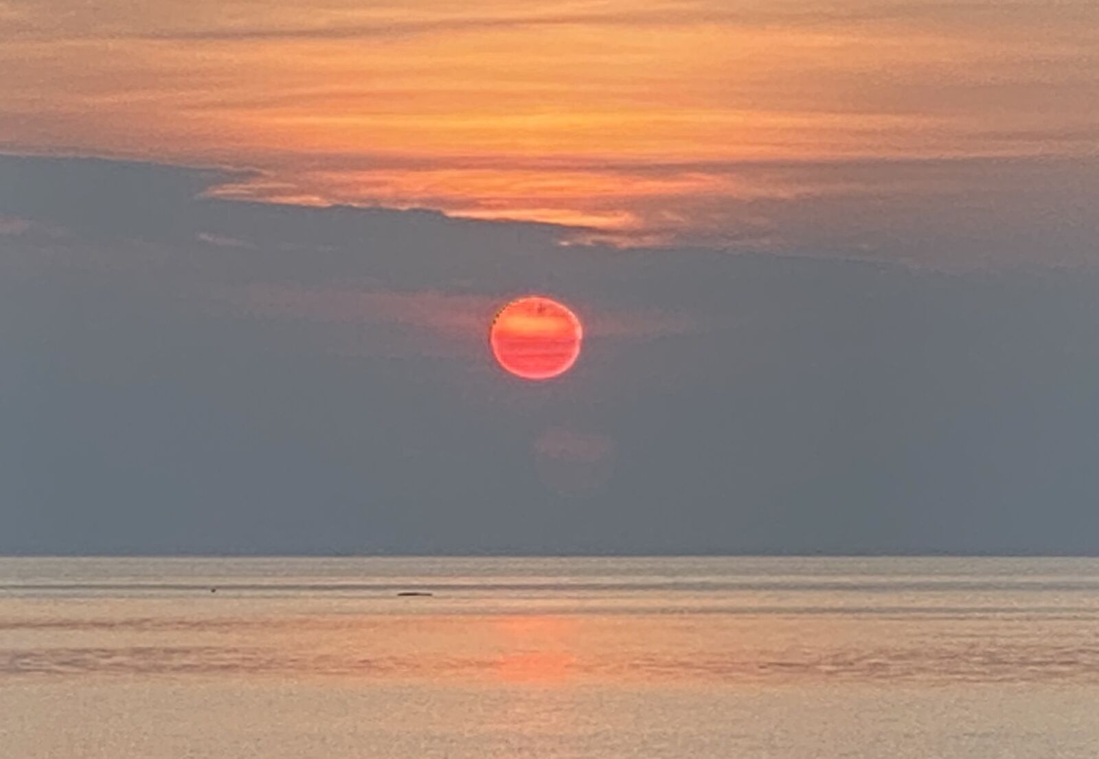 Apple iPhone 11 Pro sample photo. Sea, sunset, sky photography