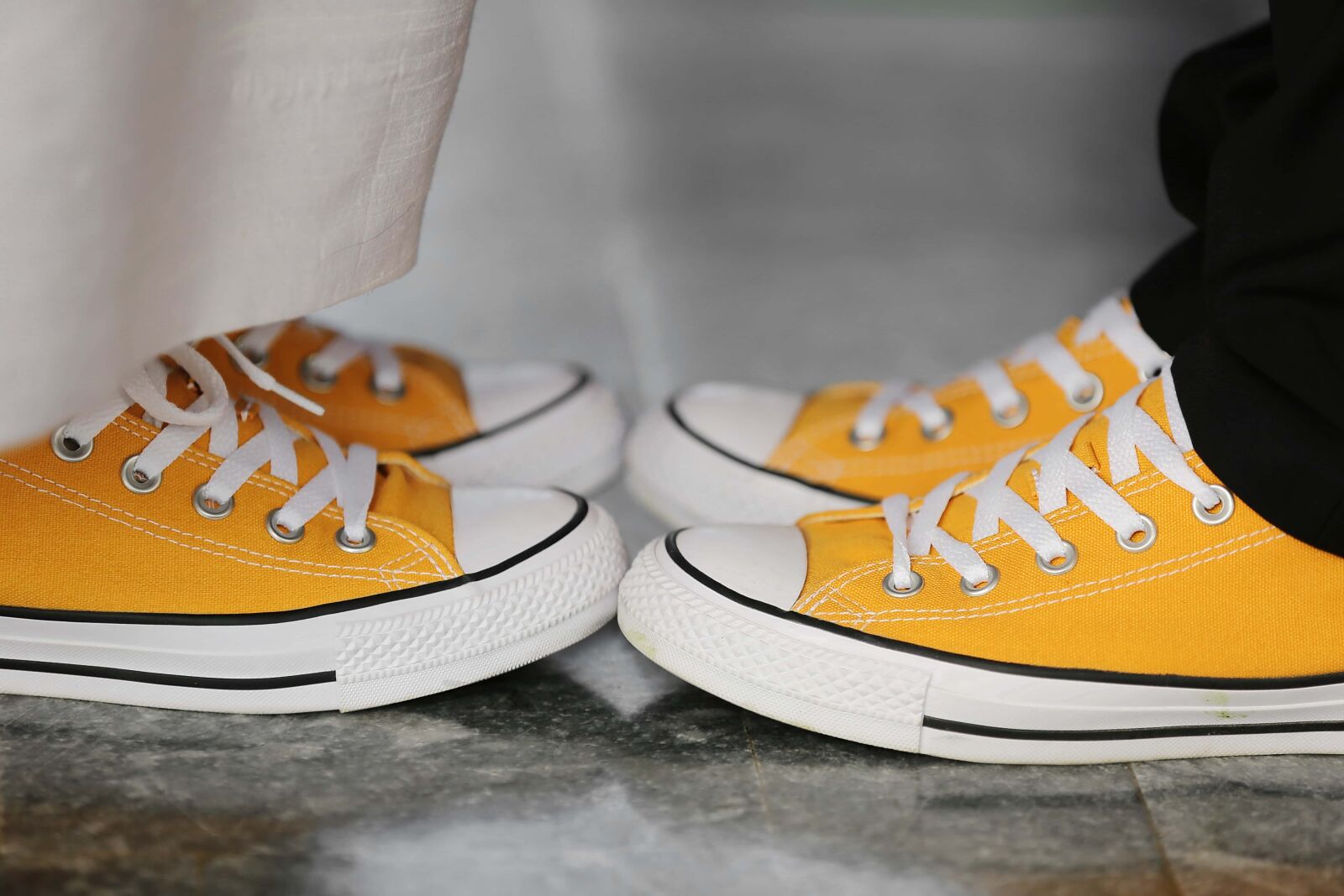 Canon EF 70-200mm F2.8L IS II USM sample photo. Old style, classic, sneakers photography