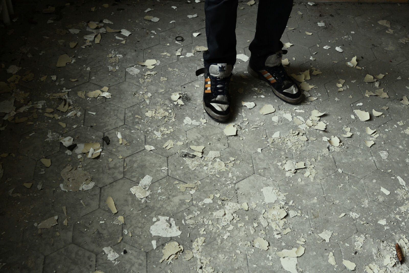 Nikon D3100 sample photo. Accident, broken, pieces, shards photography