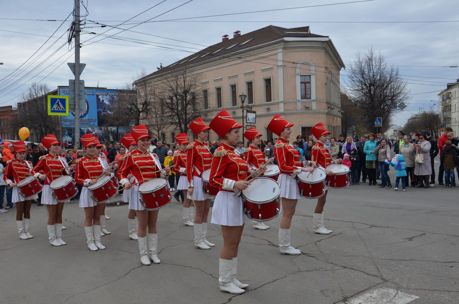 Nikon D7000 sample photo. Teniposide, drummers, city photography