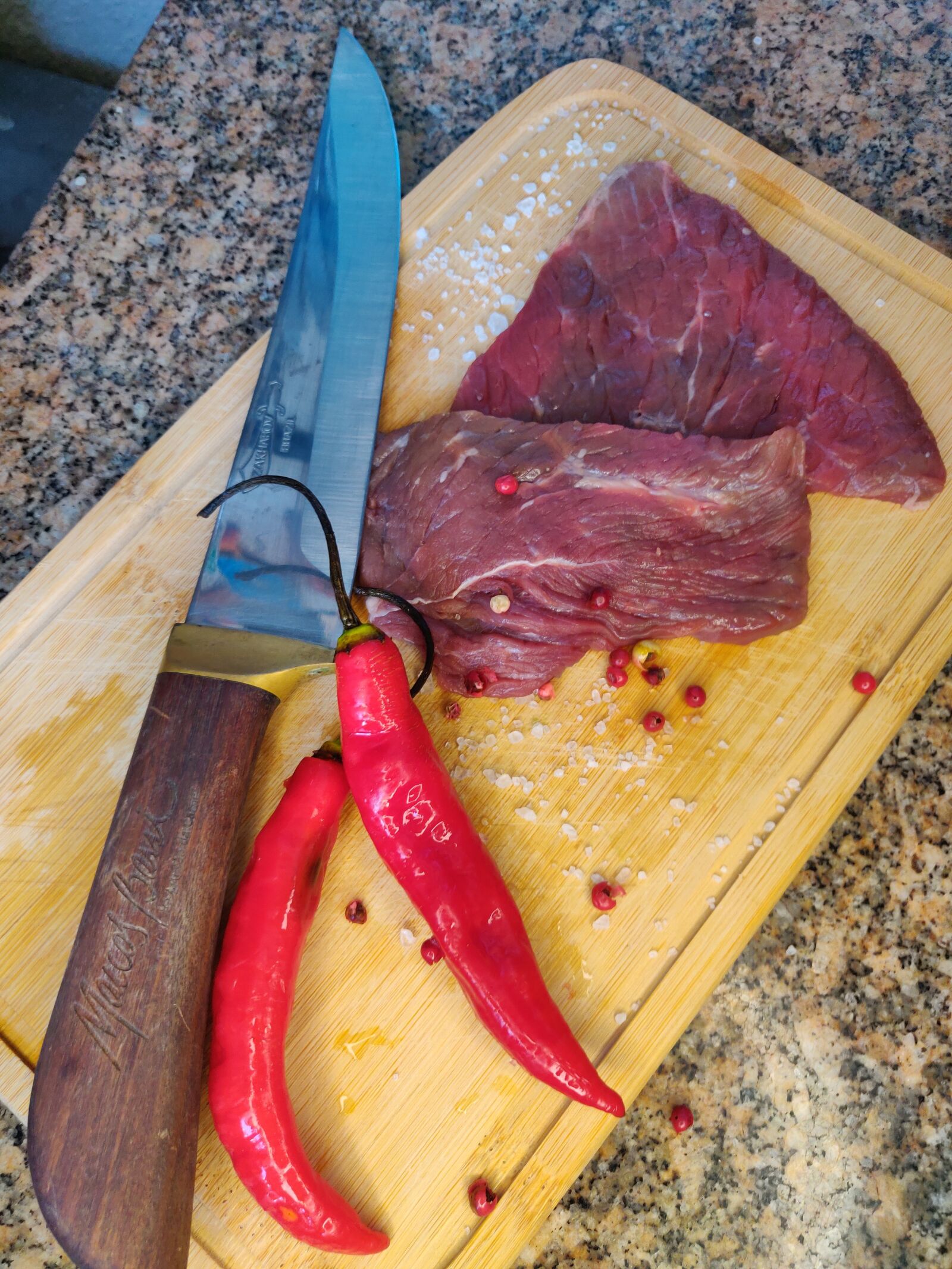 OnePlus A6003 sample photo. Beef, pepper, food photography