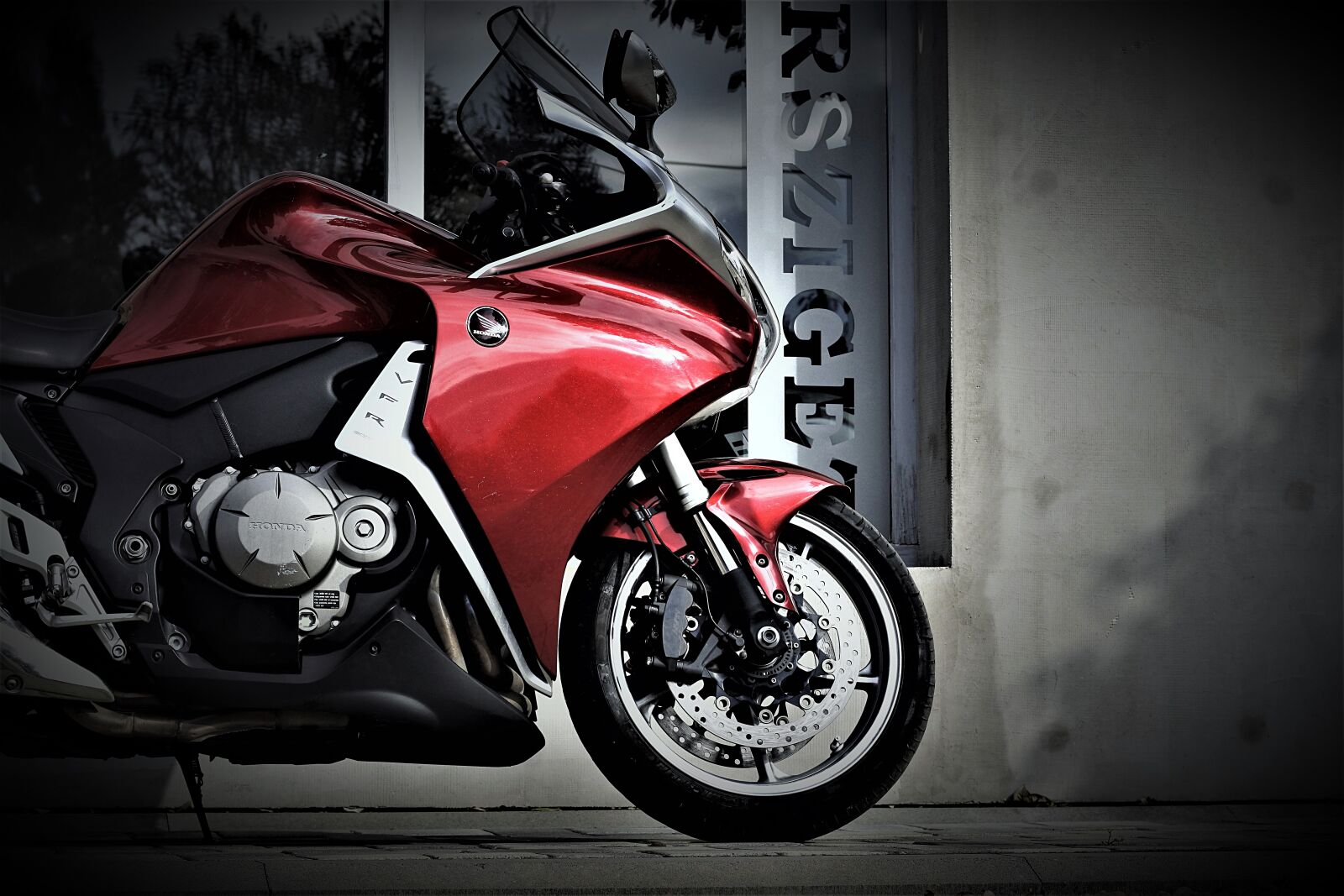 Nikon 1 J5 sample photo. Engine, honda, vfr1200 photography
