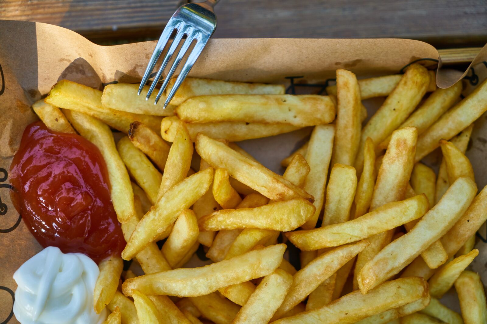 Sony a7R II sample photo. Potato, frying, food photography