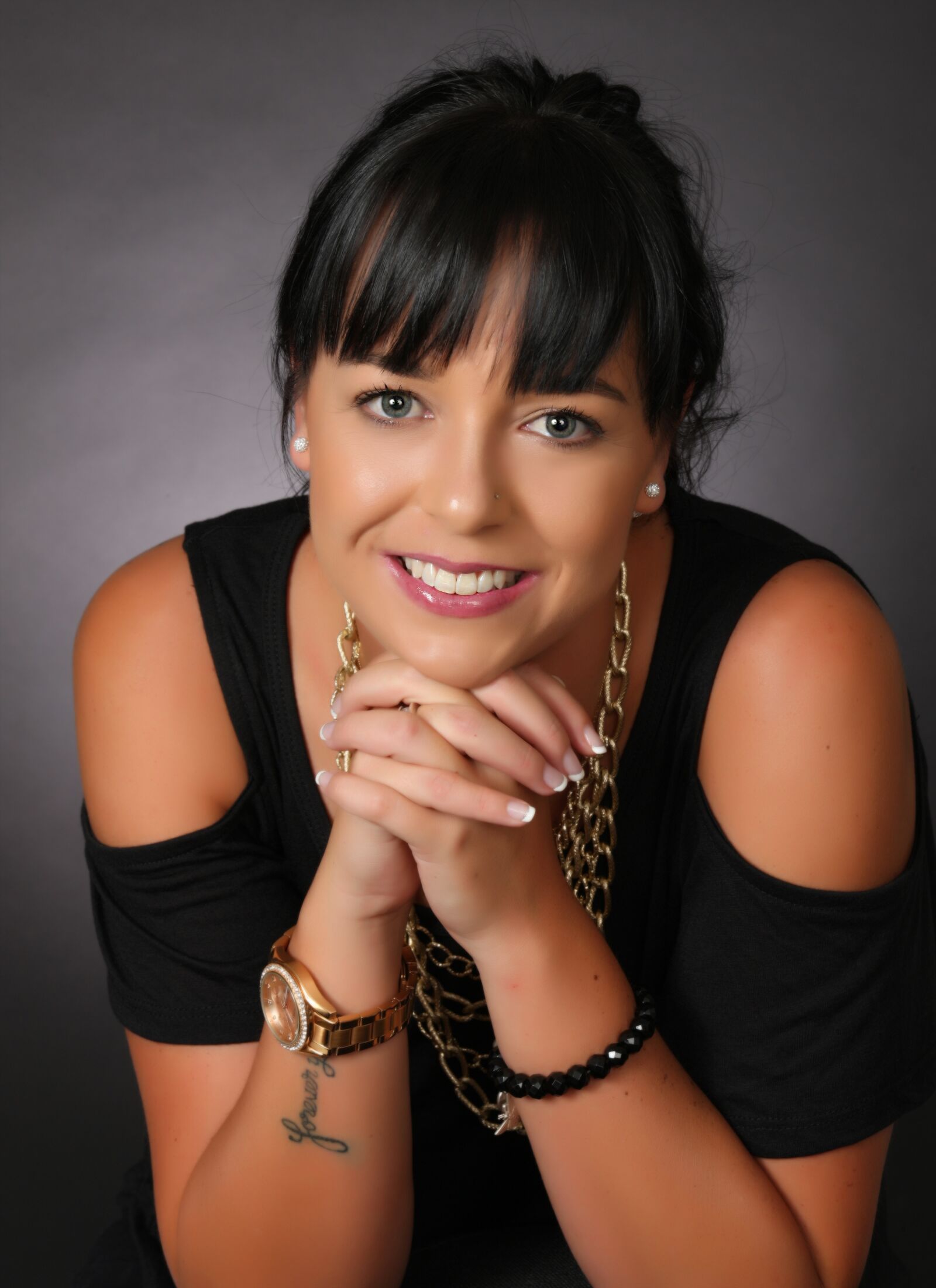 Canon EOS-1Ds Mark III sample photo. Female, portrait, studio photography