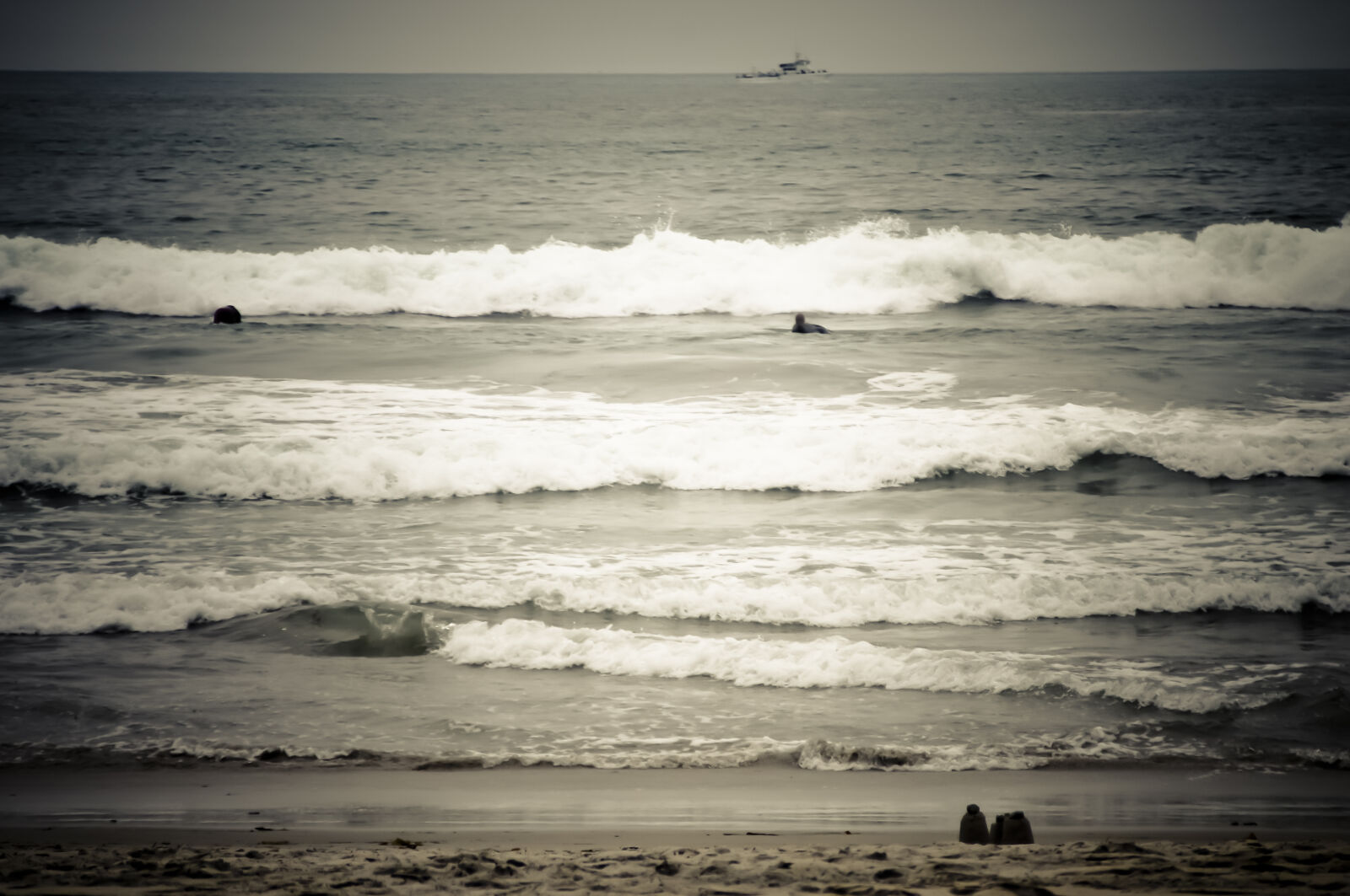 Nikon D300S sample photo. Beach, clouds, fun, ocean photography