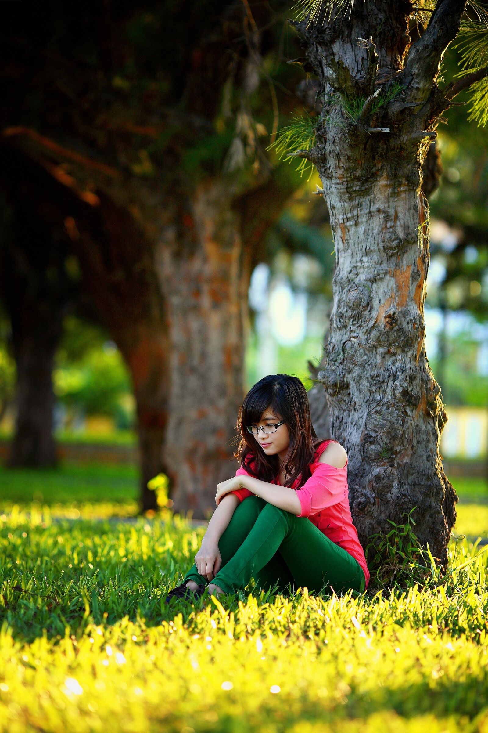 Canon EOS 5D sample photo. Girl, think, woman photography