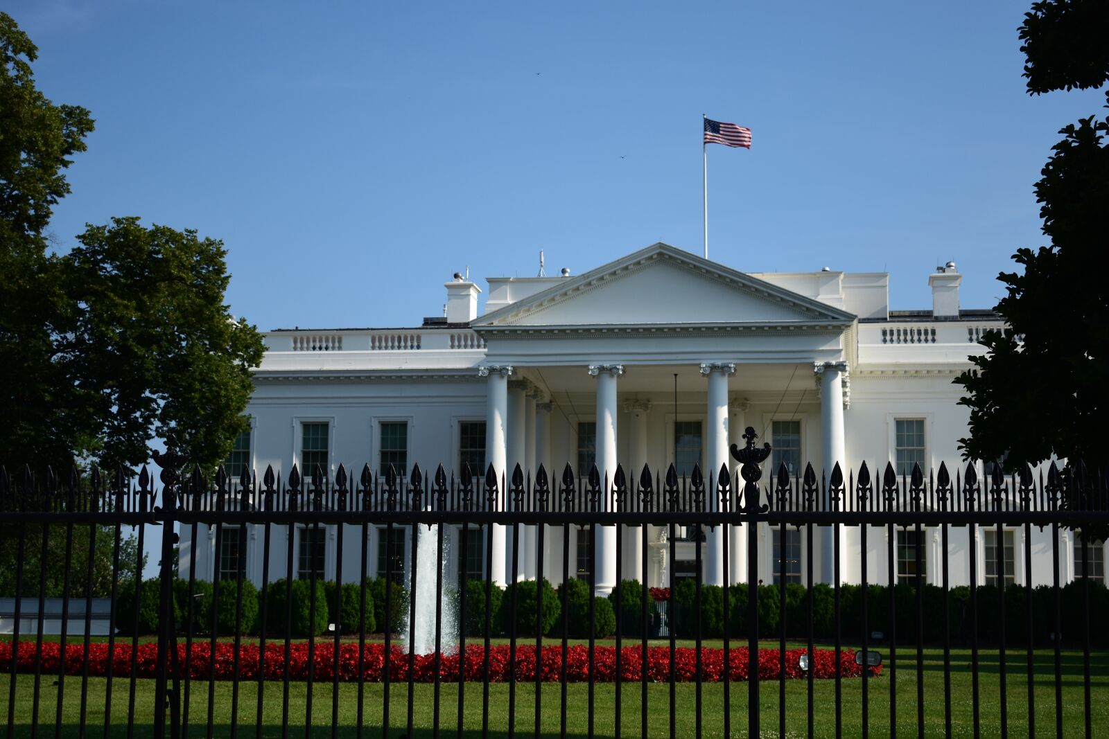 Nikon D5500 sample photo. Usa, white house, washington photography
