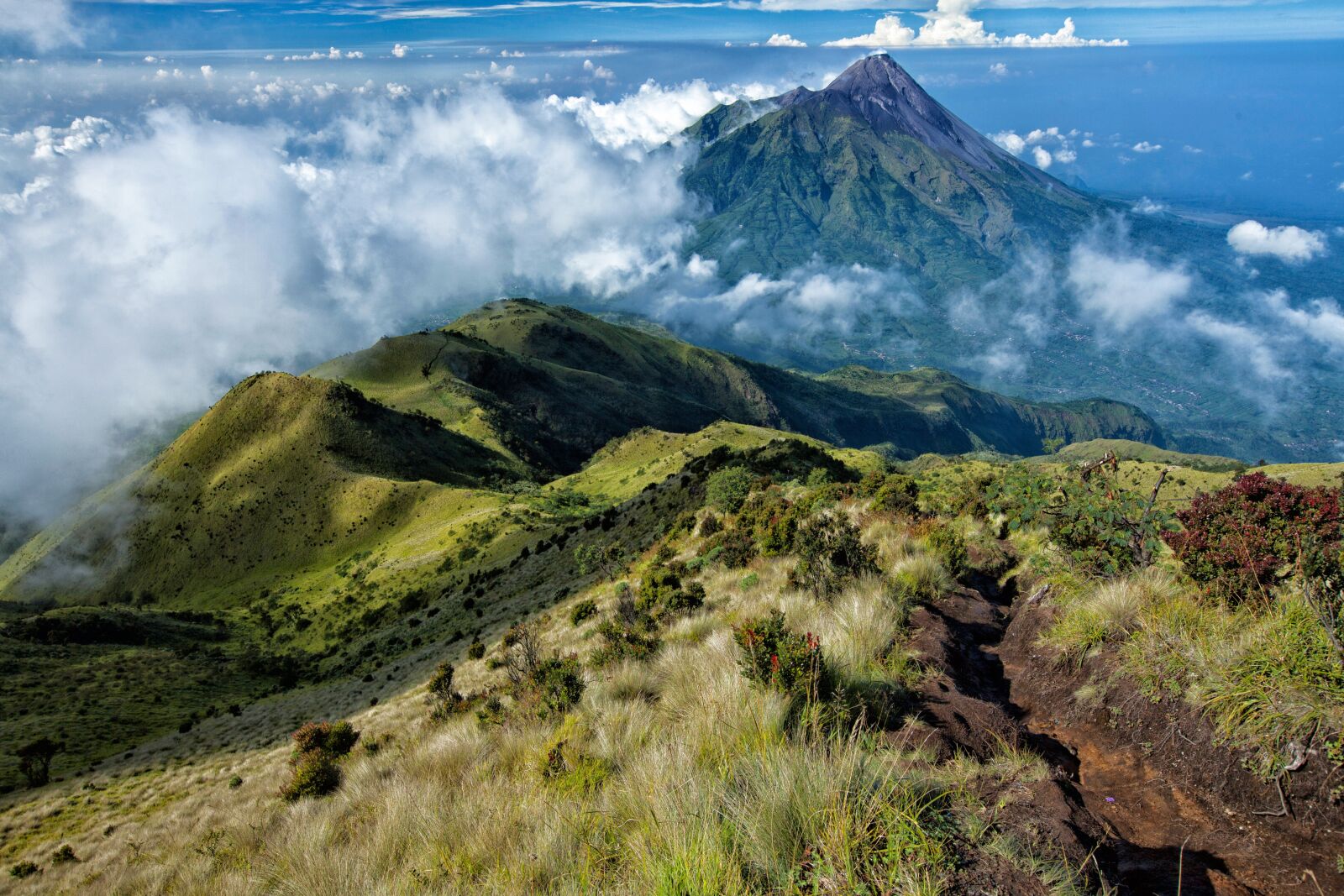 Canon EOS 5D Mark II sample photo. Merapi, an active volcano photography