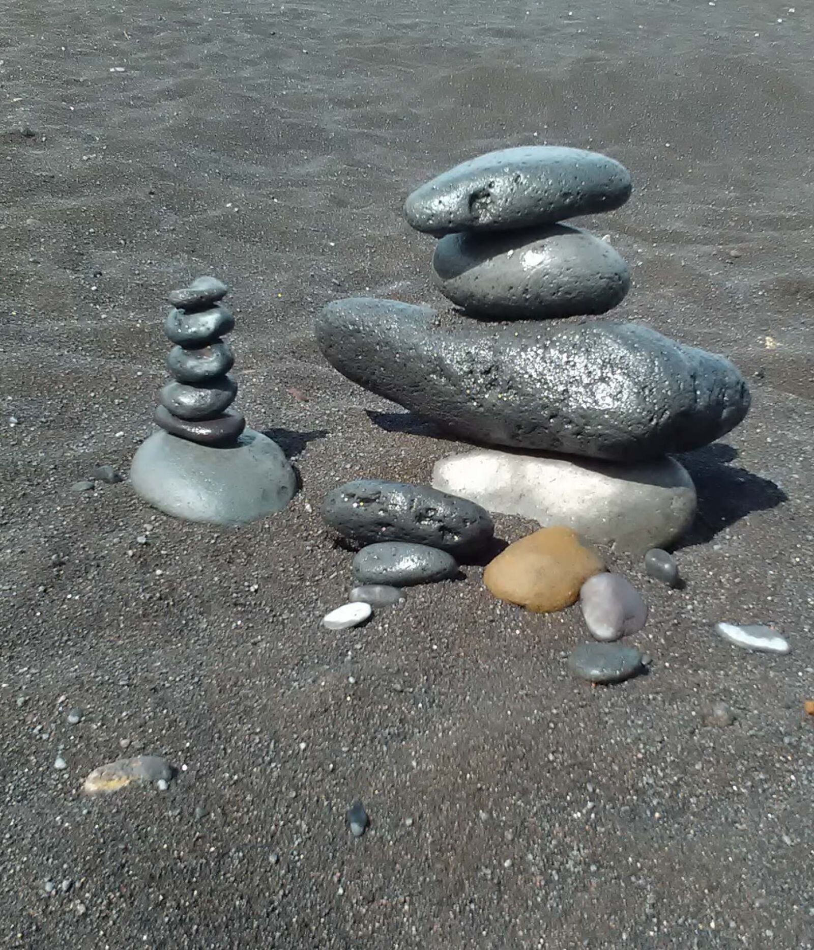 HUAWEI Y625-U51 sample photo. Stones, on, black, beach photography