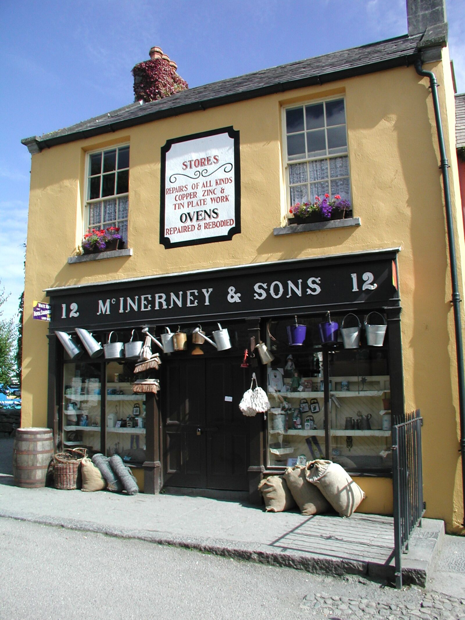 Olympus C3030Z sample photo. Store, bunratty, castle photography