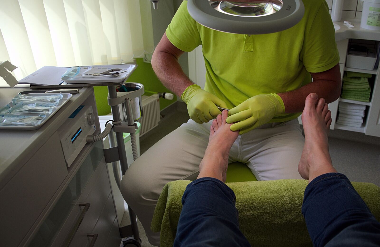 Nikon D3300 sample photo. Foot care, podiatry, feet photography