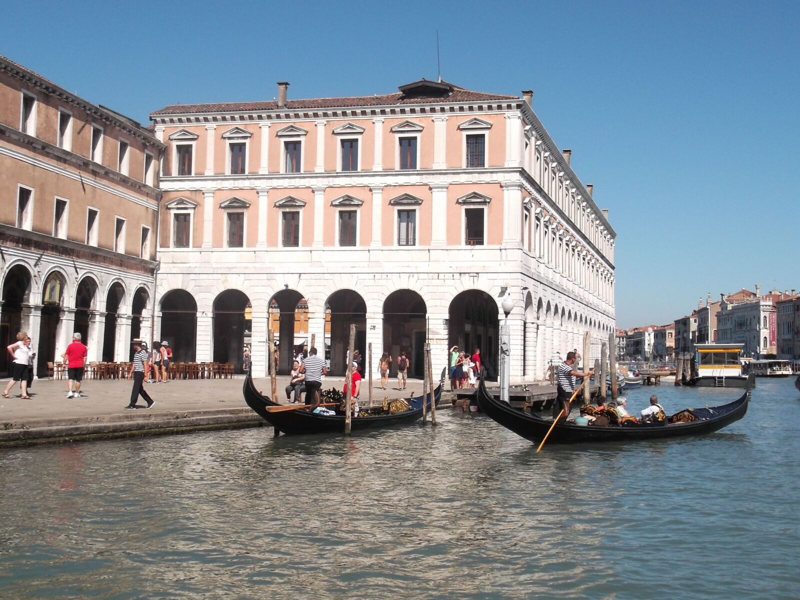 Fujifilm FinePix JV300 sample photo. Venice, sea, gondola photography