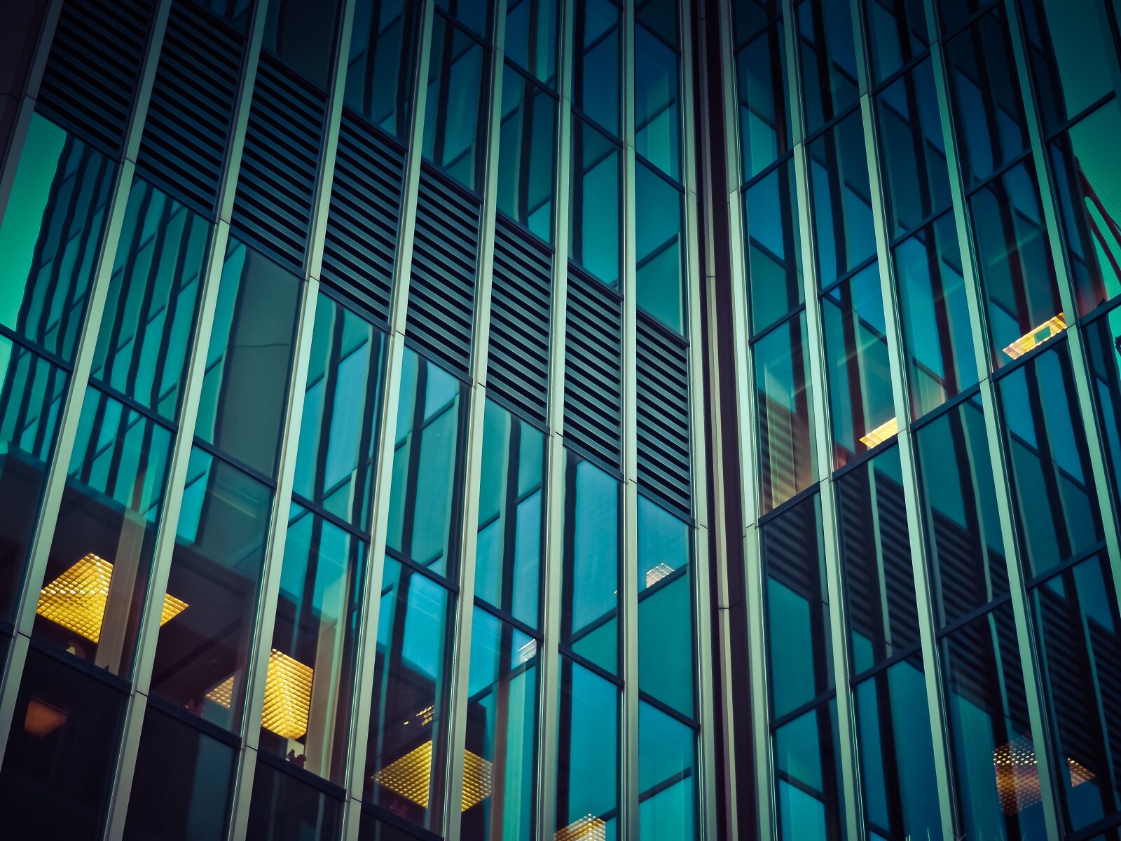 Olympus OM-D E-M10 sample photo. Architecture, modern, building photography