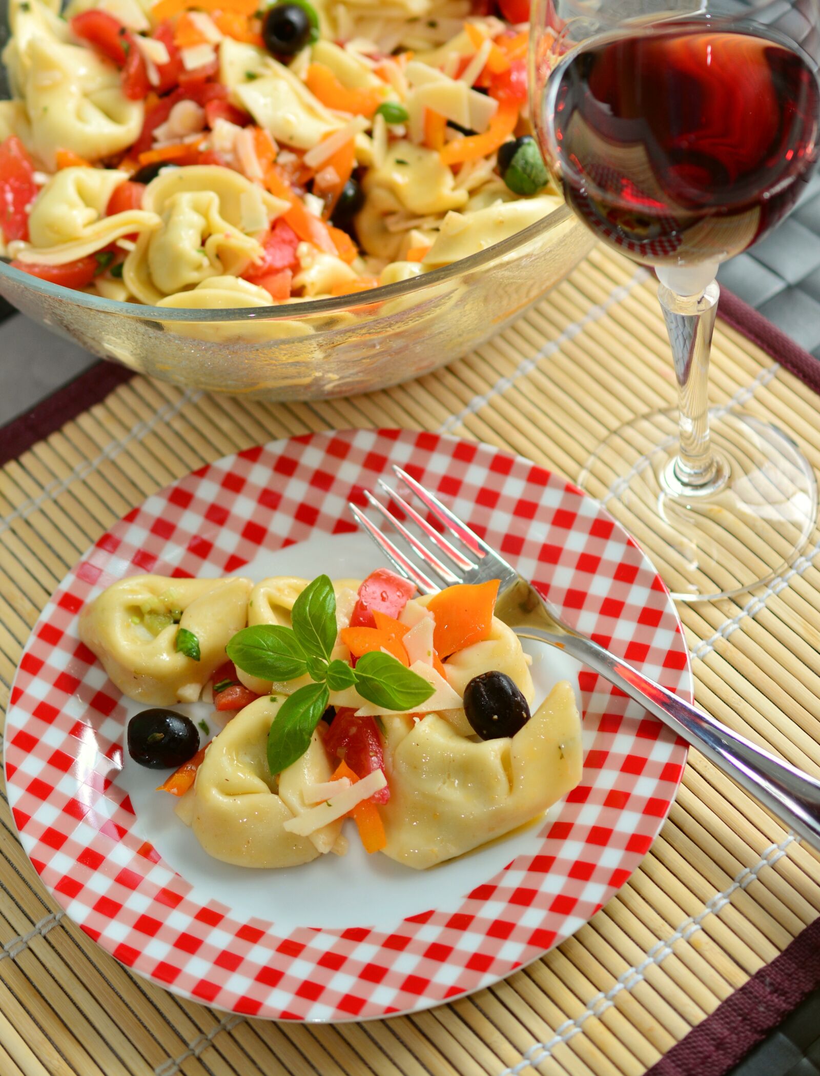 Nikon D5200 sample photo. Tortellini, tortelloni, tortellini salad photography