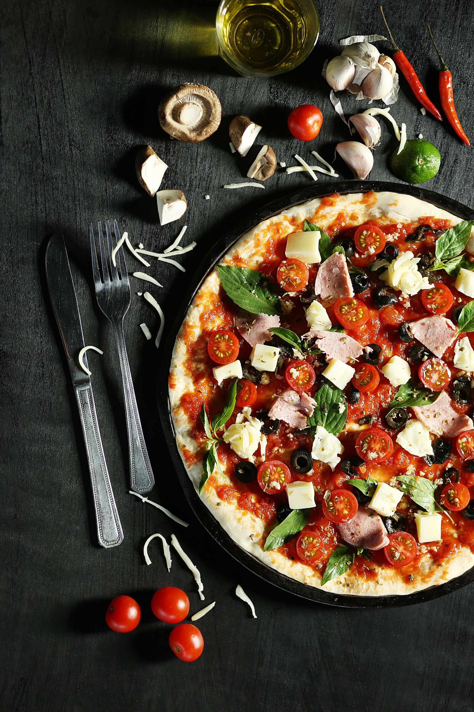 Canon EF 85mm F1.8 USM sample photo. Pizza, pizza hut, cooking photography