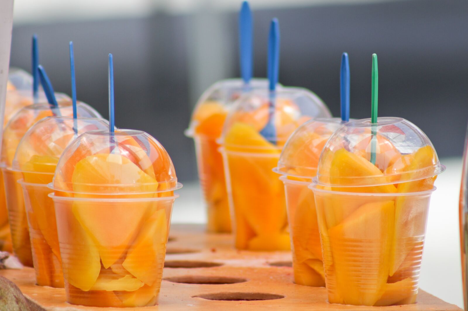 Canon EOS 600D (Rebel EOS T3i / EOS Kiss X5) sample photo. Fruit, mango, orange photography